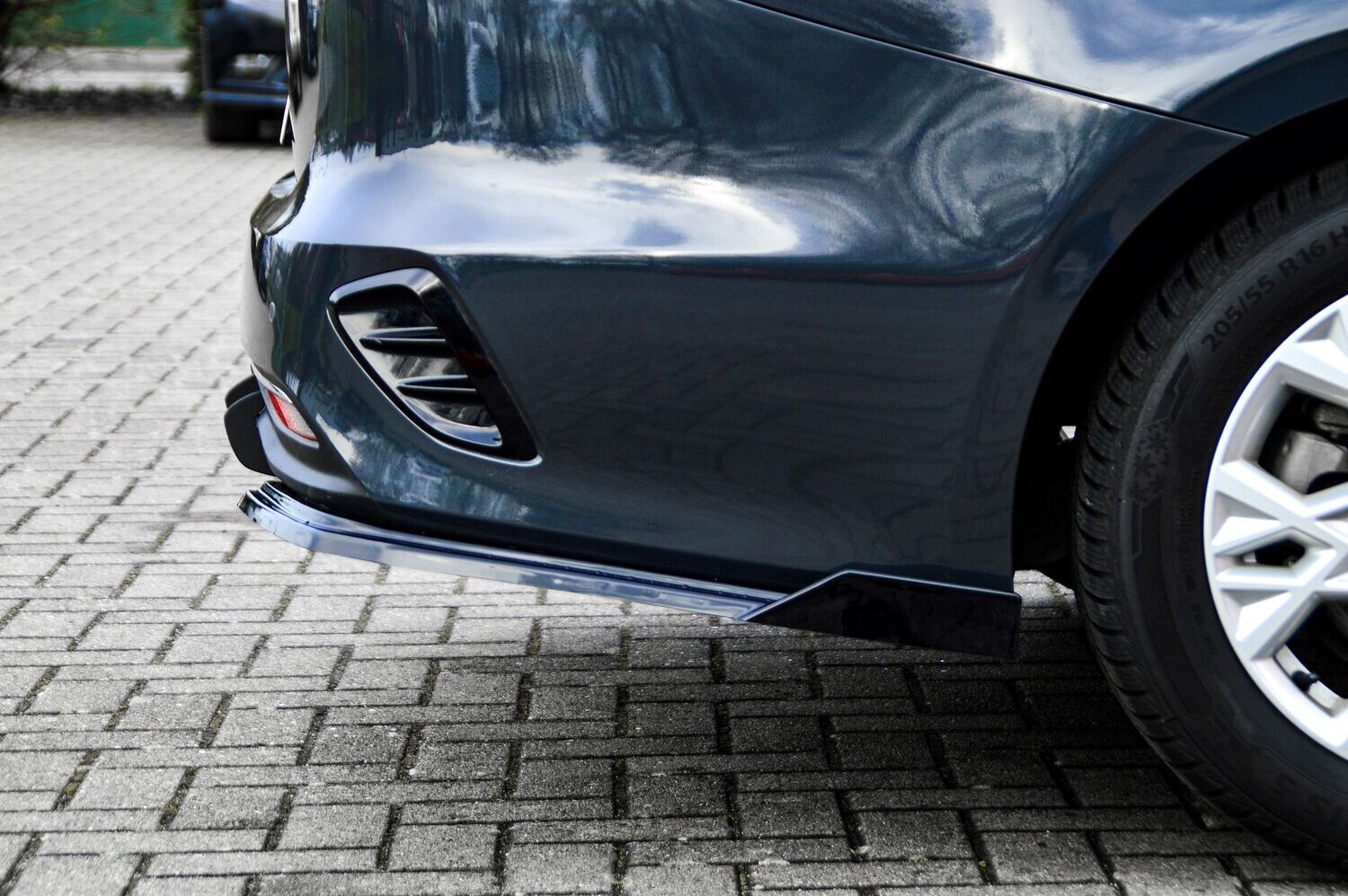 Achterdiffusor zijdelen met vleugel Kia Ceed CD SW 2021-