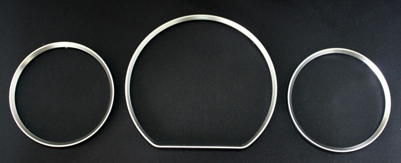 Aluminium (zilver) kunststof tellerringen Mercedes E-Klasse W210