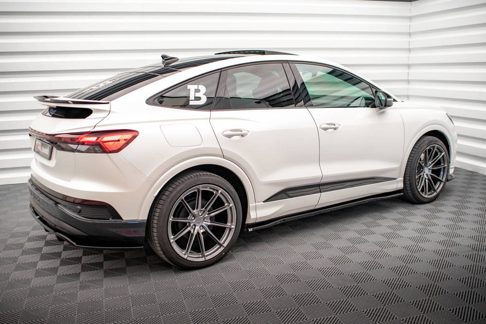 Zijskirts Audi Q4 E-Tron sportback S-line Maxton Glans Zwart