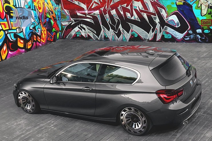 RADI8 T12 8.5/9.5x18 5x100 35 Black / Machine Face 66,6 Velgen