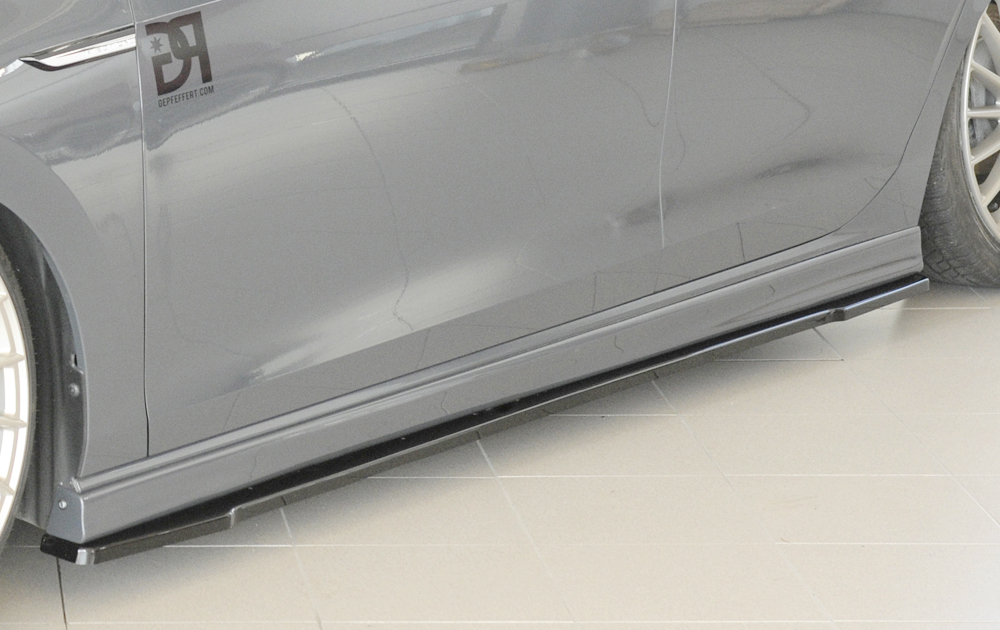 Zijskirts Volkswagen Golf 8 Rieger glans zwart