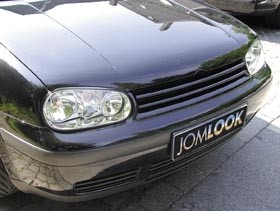 Grill VW Golf IV met onderrand zwart