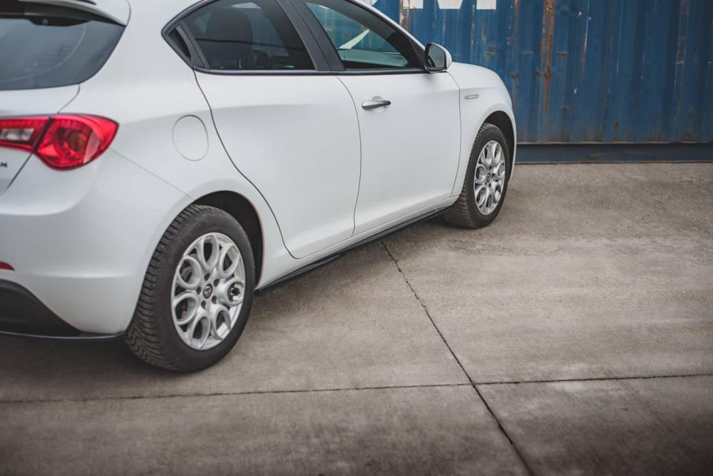Zijskirts Alfa Romeo Giulietta Facelift Glanzend Zwart
