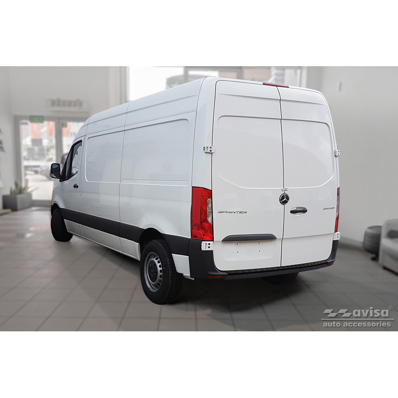 Matt Black Aluminum Rear bumper protector  Mercedes Sprinter III 2018- 'Riffled plate'