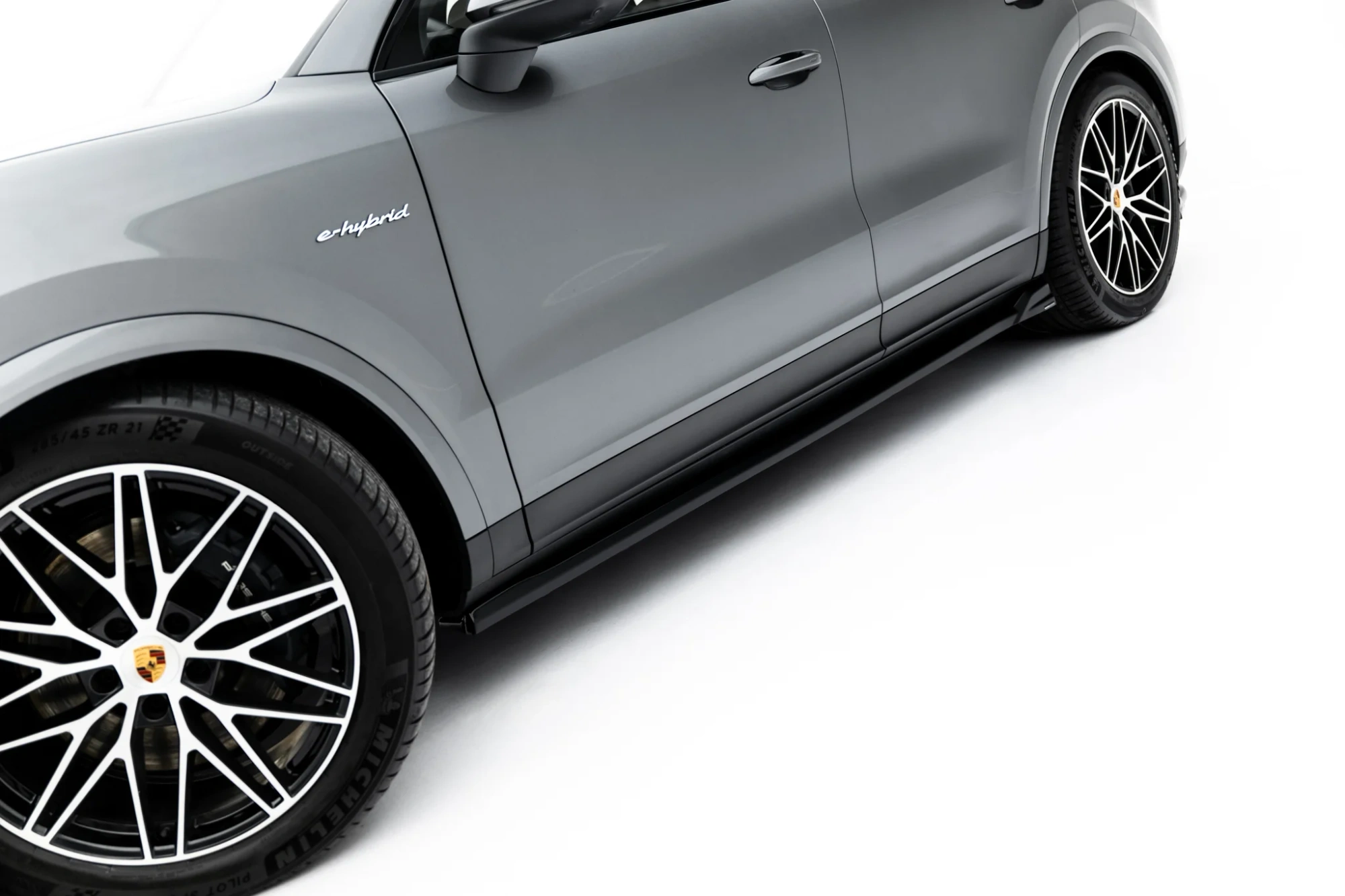 Zijskirts Porsche Cayenne MK3 SUV/Coupe Maxton Glans Zwart