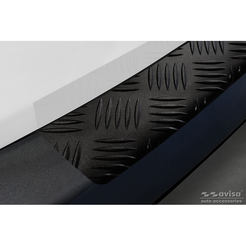 Matzwart Aluminium Achterbumperprotector  Volkswagen Caddy 2004-2015 & FL 2015-2020 'Riffled Plate'