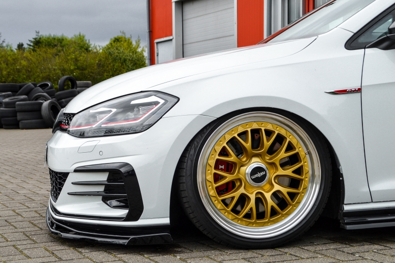 Voorspoiler met Canards Volkswagen Golf 7 GTI TCR Glans Zwart