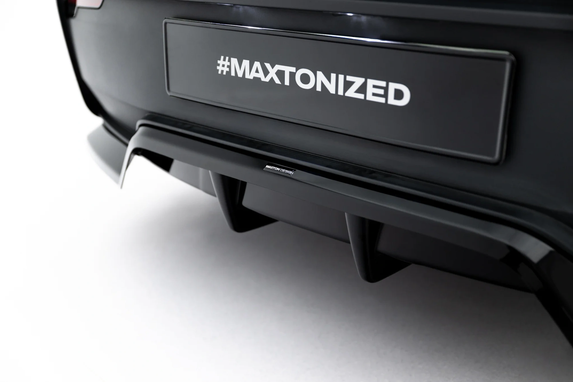 Bodykit Tesla Model Y Premium Mk1 Facelift Maxton Glans Zwart