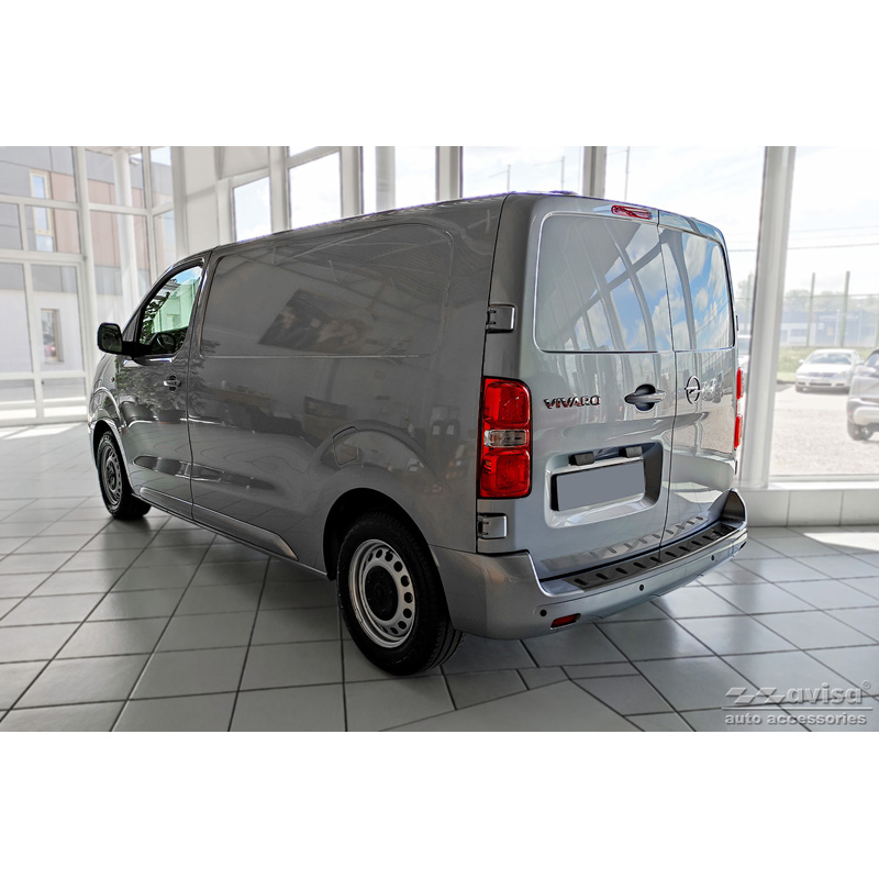 Black Stainless Steel Rear bumper protector  Citroën Space Tourer & Jumpy 2016- / Peugeot Traveller & Expert 2016- / Toyota Proace Verso 2016- / Opel Vivaro & Zafira Life 2019- 'STRONG EDITION'