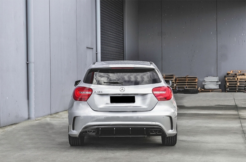 Diffusor Mercedes W176 A45 AMG look zwart