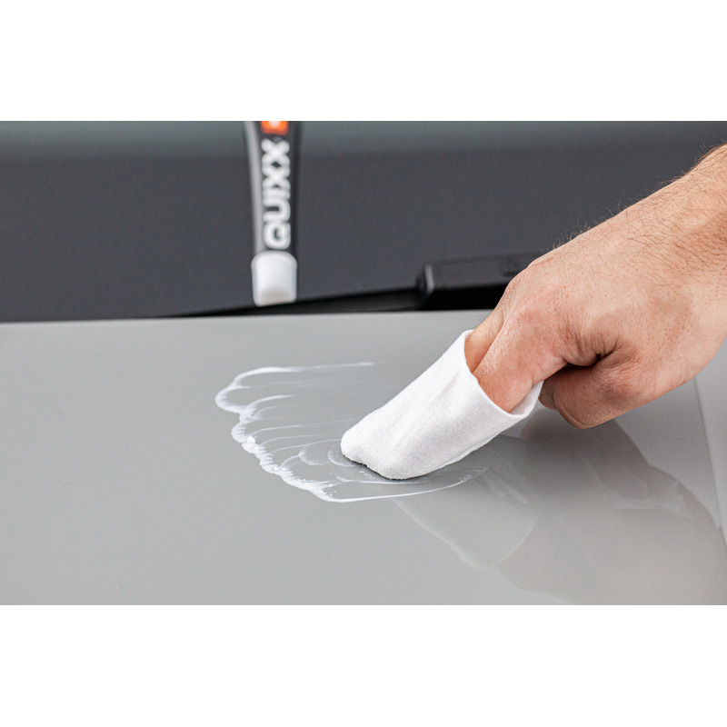 Quixx Scratch Remover (25g polish/25g finish/2 cloths/4 sandpaper)