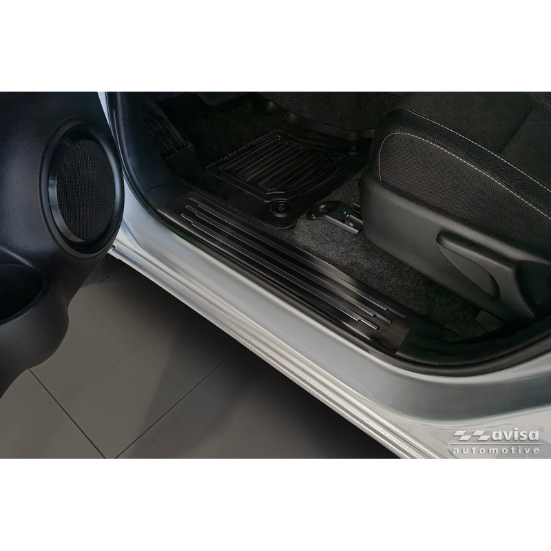 Avisa Black Inox door sill protectors  Toyota Hilux VIII Facelift 2020- - 'Lines' - 4-pieces