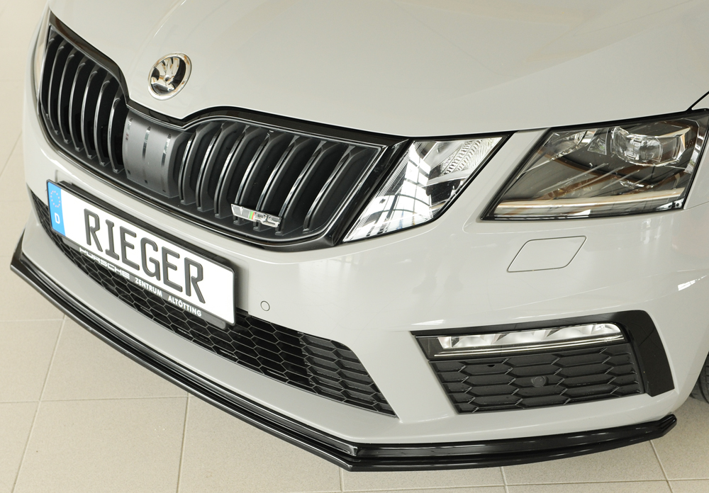 Voorspoiler Skoda Octavia RS 5E Rieger Glans Zwart