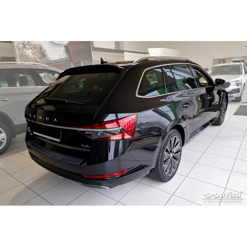 Real 3D Carbon Rear bumper protector  Skoda Superb III Combi 2015-2019 & Facelift 2019-2024 incl. Scout 'Ribs'