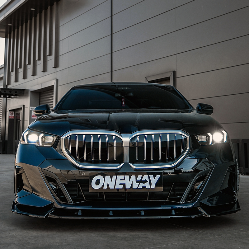 Oneway Kompletter Umbausatz passend für BMW 5er G60 Limousine M-Pack 2023- inkl. i5 - Schwarz glänzend