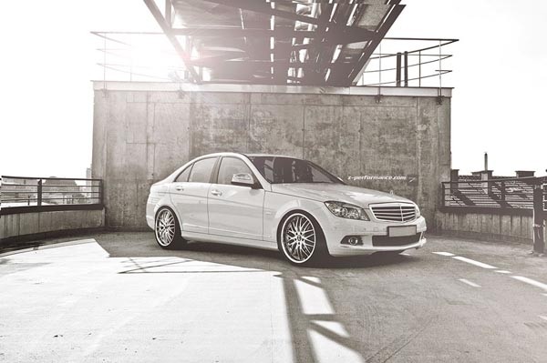 Z-Performance Two Hyper Silver Inox 9x18 5x120 ET38 Velgen
