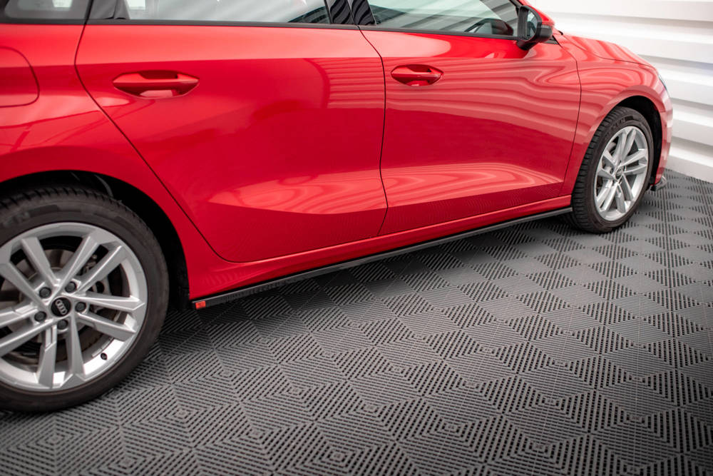 Zijskirts Audi A3 8Y Maxton Glans Zwart
