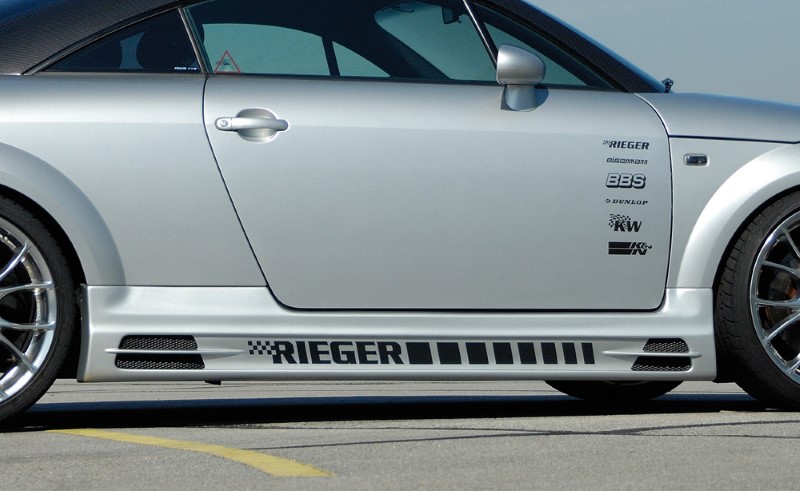 Sideskirts Audi TT with 2 schacht and 2 uitsnedes Rieger