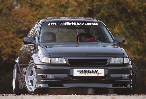 Grill Opel Astra F Rieger