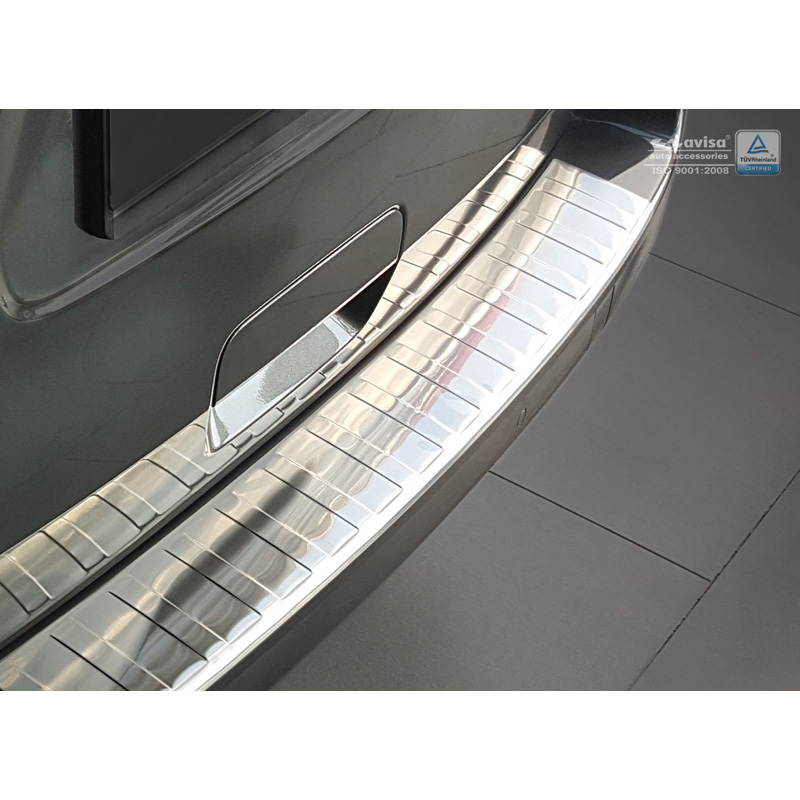 Stainless Steel Rear bumper protector  Citroën Spacetourer / Peugeot Traveller / Peugeot Expert / Toyota Proace Verso 2016- / Opel Vivaro 2019- 'Ribs' (for painted bumpers)