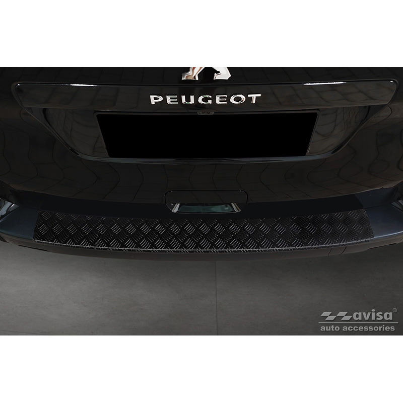 Matt Black Aluminum Rear bumper protector  Citroën Space Tourer & Jumpy 2016- / Peugeot Traveller & Expert 2016- / Toyota Proace Verso 2016- / Opel Vivaro & Zafira Life 2019- (models with unpainted bumper top) 'Riffled Plate'