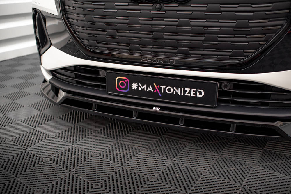 Voorspoiler V.2 Audi Q4 E-Tron sportback S-line Maxton Glans Zwart