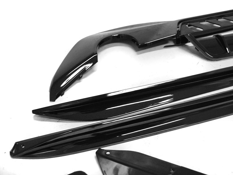 Bodykit BMW 3 Serie G20 Performance Style Glans Zwart