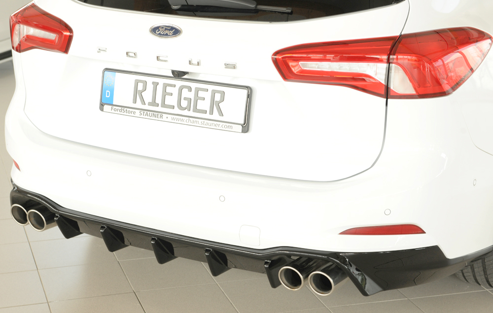 Diffuser Ford Focus Station Glans zwart voor trekhaak