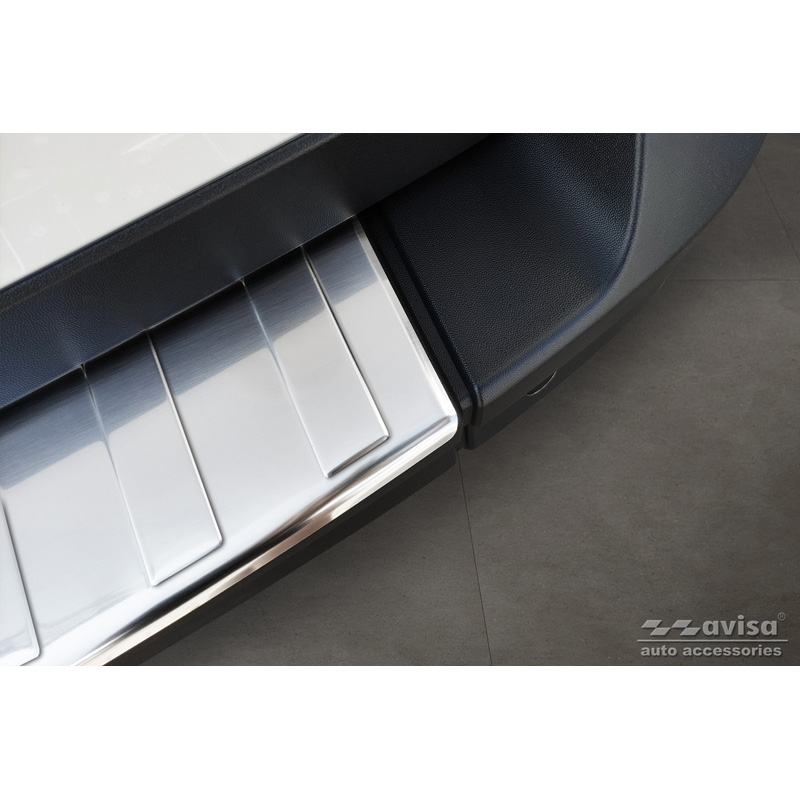 Stainless Steel Rear bumper protector  Volkswagen Crafter & MAN TGE 2017- 'Ribs' ('XL'-version)