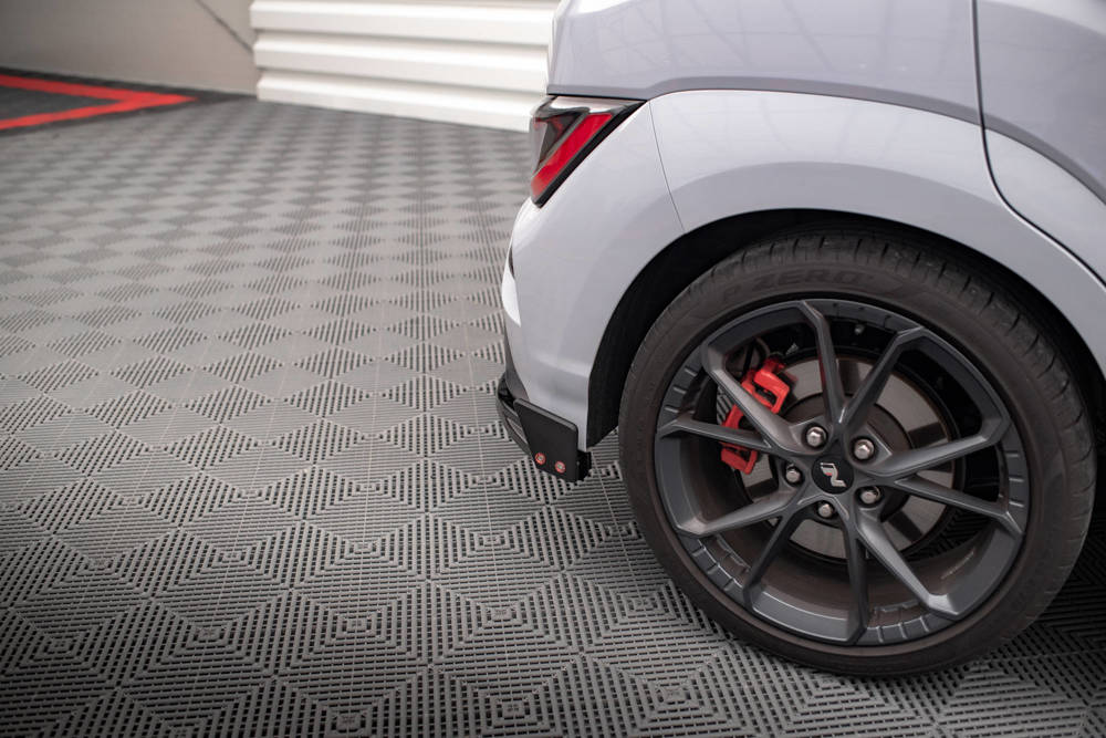 Zijdiffuser V.1 met Canards Hyundai Kona N Maxton Glans Zwart