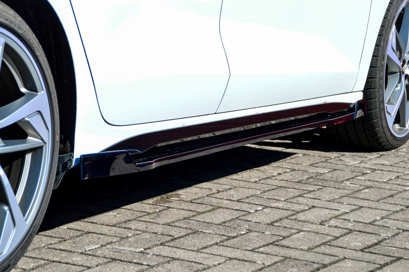 Zijskirts Audi A3 8Y S3 S-Line Limousine Glans Zwart