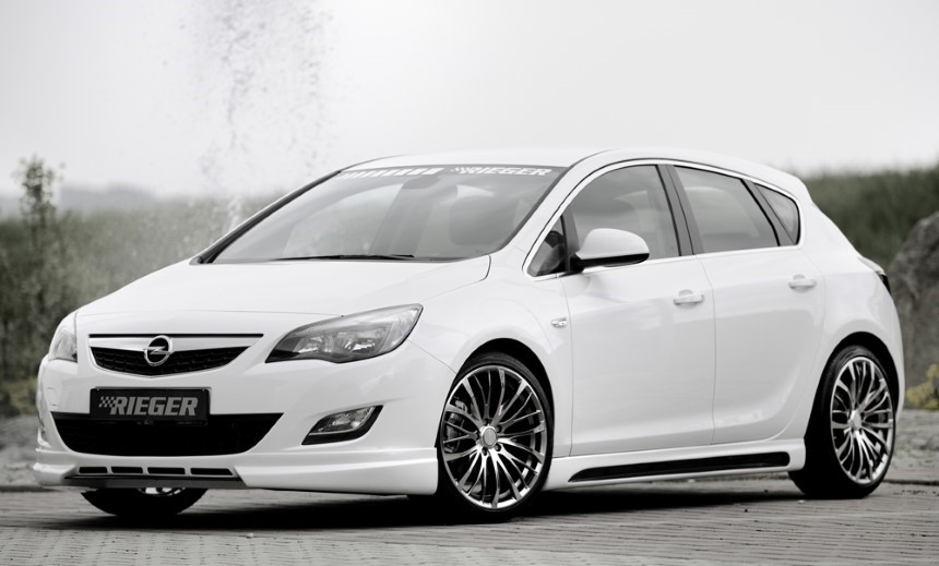 Voorspoiler lip Opel Astra J met zijribben Rieger